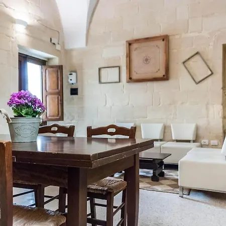 Appartement Donna Adelaide - Centro Storico