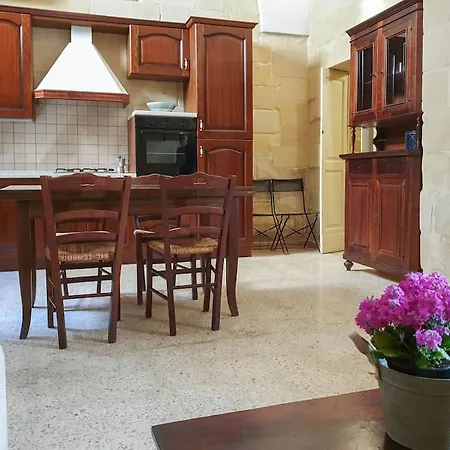 Donna Adelaide - Centro Storico *